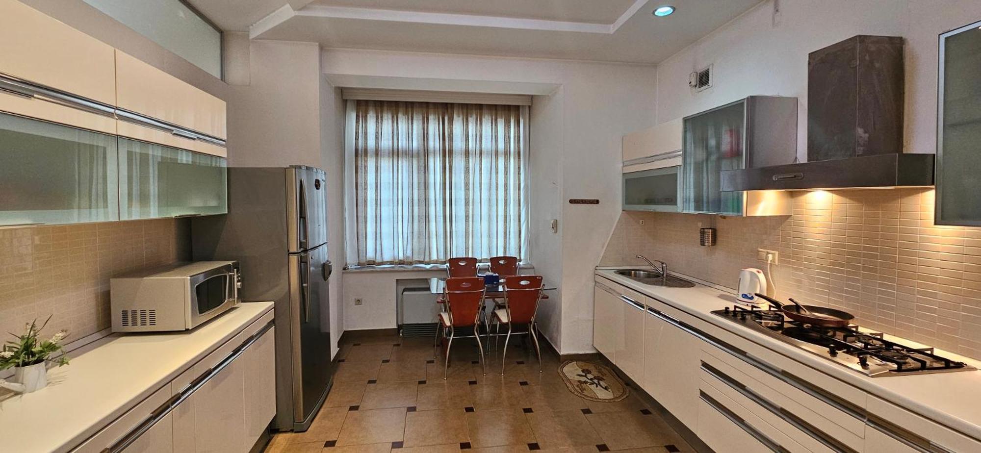 Apartment With Sea View *